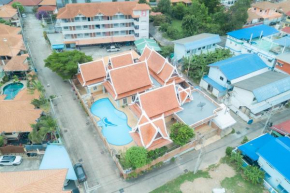 芭提雅市区近步行街1500平方6卧套房庄园别墅